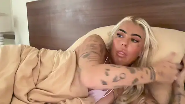 jesswilde xo online show from 04/22/26, 12:02