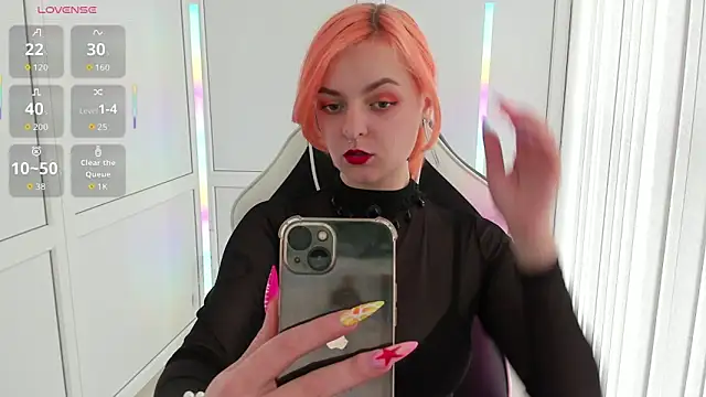 NightLeaf online show from 04/17/26, 01:03