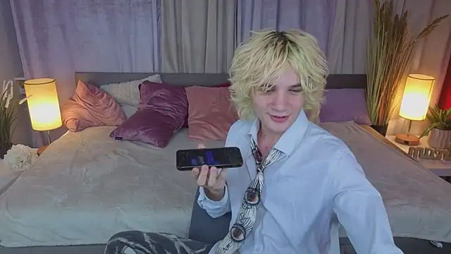 JameMilann online show from 05/12/26, 08:28