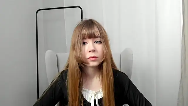 SadeHowen online show from 04/23/26, 01:35