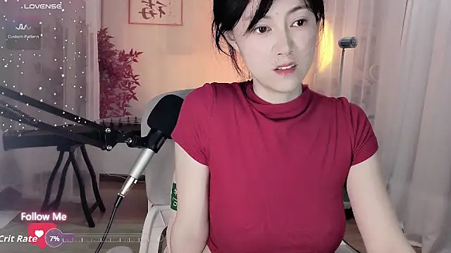 Snapshot of noomi-1111 chatting on 05/11/26, 02:23 noomi-1111 online show from 05/11/26, 02:23