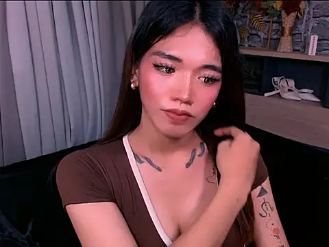 Akari hunt online show from 05/28/26, 08:17