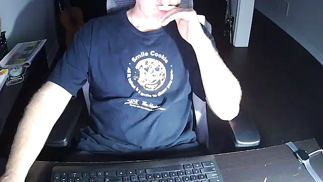 Shalun2000 online show from 06/19/26, 02:49