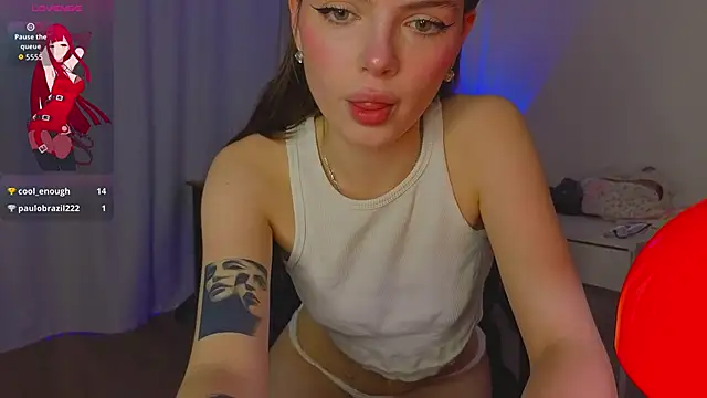 Snapshot of lillly_meow_ chatting on 04/15/26, 07:58 lillly meow online show from 04/15/26, 07:58