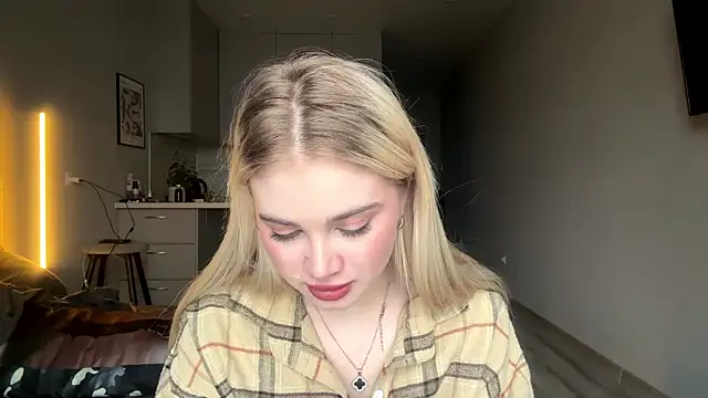 kirtova  online show from 04/19/26, 12:04