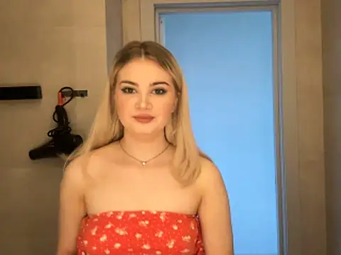 Snapshot of kirtova_ chatting on 05/25/26, 11:38 kirtova online show from 05/25/26, 11:38