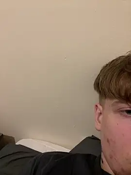 Snapshot of Bigdic321453 chatting on 04/03/26, 09:02 Bigdic321453 online show from 04/03/26, 09:02