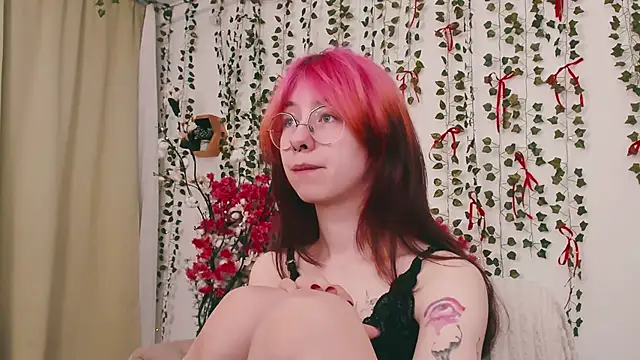 Alice Nyx online show from 04/30/26, 08:57