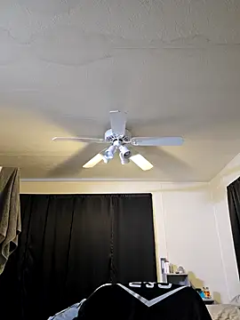 Snapshot of JpSmith04 chatting on 04/03/26, 11:47 JpSmith04 online show from 04/03/26, 11:47