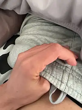 Snapshot of LemmonB chatting on 04/07/26, 07:20 LemmonB online show from 04/07/26, 07:20