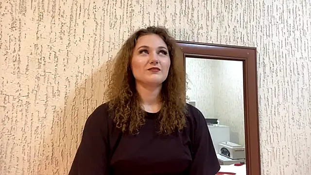 SopfieNiktasha online show from 04/04/26, 08:34