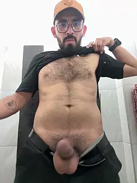 Snapshot of big_bearman chatting on 05/11/26, 11:24 big bearman online show from 05/11/26, 11:24