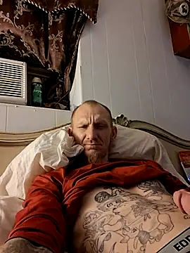 travisrwade online show from 04/17/26, 05:54