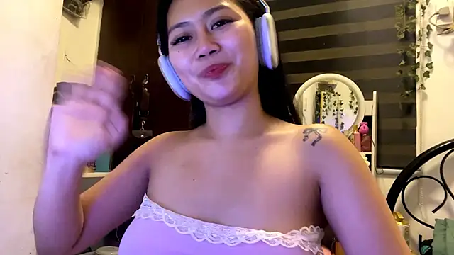 GlindaDejardin online show from 05/11/26, 05:21