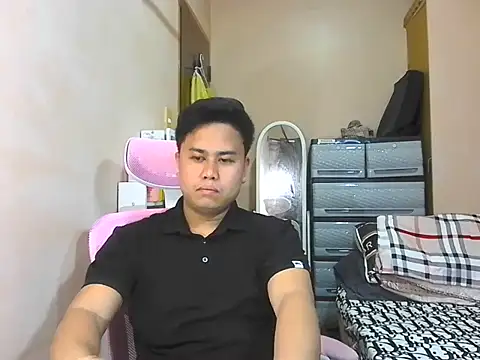 Snapshot of tipsy_butter chatting on 05/28/26, 05:27 tipsy butter online show from 05/28/26, 05:27