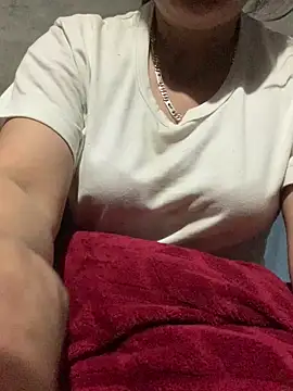 candy-beo online show from 04/13/26, 01:05