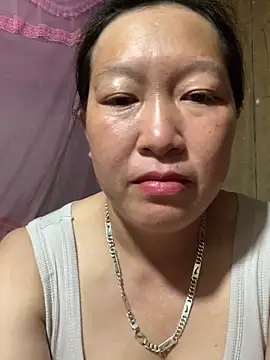 candy-beo online show from 04/18/26, 07:58