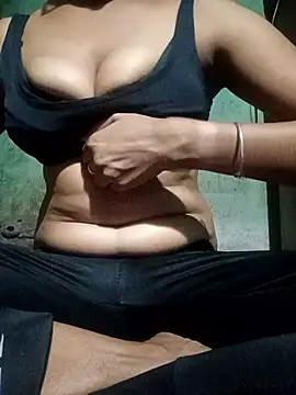 Snapshot of sexy_pakhii chatting on 04/09/26, 01:05 sexy pakhii online show from 04/09/26, 01:05