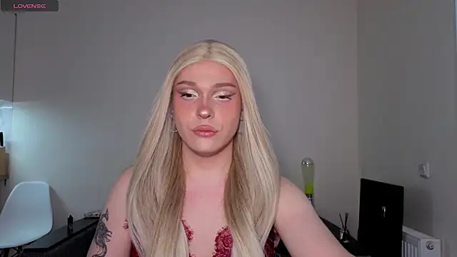 Alena dubai  online show from 04/06/26, 03:13