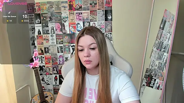 AmeliePeach online show from 05/02/26, 01:54