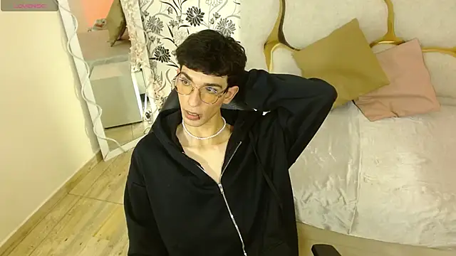 kaii tay1 online show from 04/22/26, 03:53