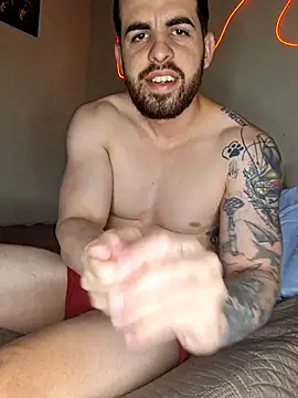 Snapshot of leoxxxgato chatting on 06/19/26, 11:30 leoxxxgato online show from 06/19/26, 11:30