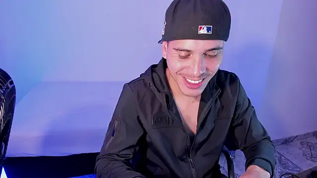 Axel  fierro online show from 04/26/26, 08:17