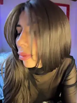 AlmaSajor  online show from 04/18/26, 08:53