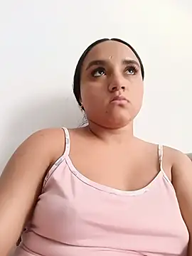 Snapshot of Valentina_Narvaez chatting on 07/03/26, 04:57 Valentina Narvaez online show from 07/03/26, 04:57