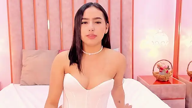 Zoe Monrow online show from 07/03/26, 12:11