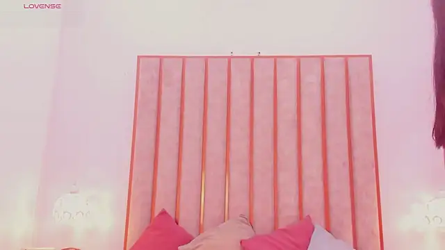 Zoe Monrow online show from 07/24/26, 12:25
