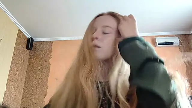 KateVibe 01 online show from 06/19/26, 04:06