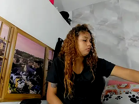 EllyBloom online show from 05/11/26, 01:50