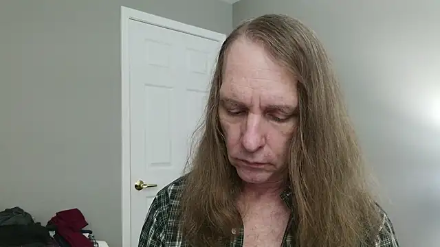 Snapshot of Magnus_Luv chatting on 07/13/26, 11:02 Magnus Luv online show from 07/13/26, 11:02