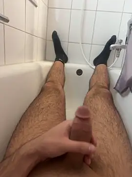 BIGGCOCK20CM online show from 04/13/26, 04:01