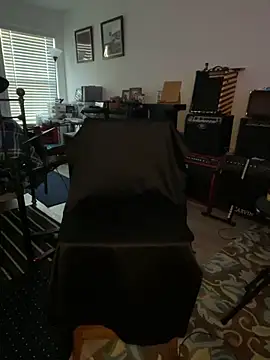 GeetarLuvver online show from 04/24/26, 12:13