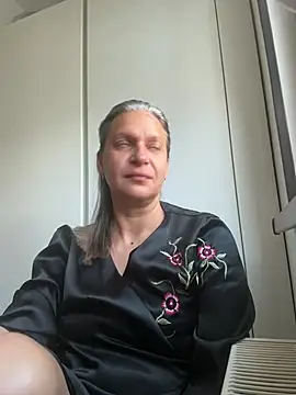 SweetLilTrouble online show from 05/03/26, 08:20