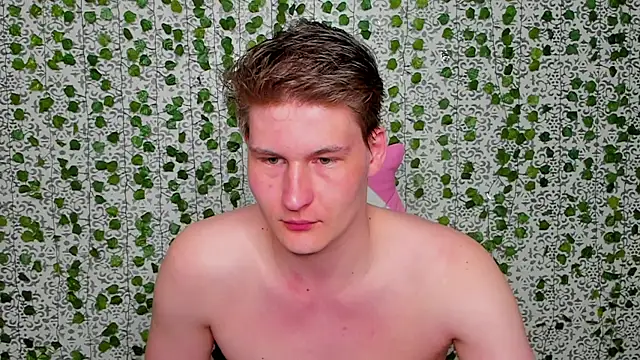 Snapshot of _Srifi_ chatting on 04/05/26, 04:04 Srifi online show from 04/05/26, 04:04