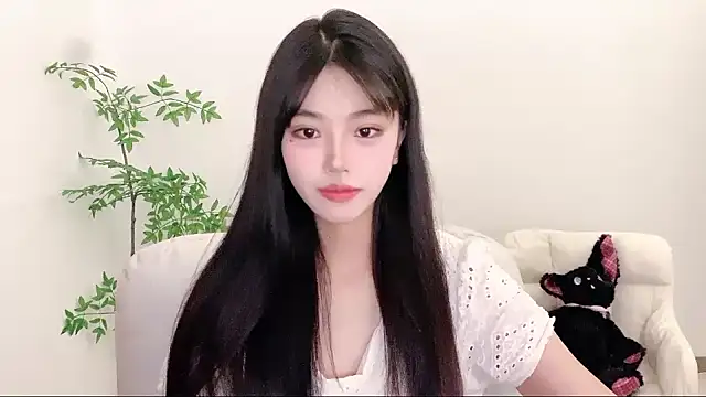 Snapshot of Kitteovo chatting on 05/16/26, 08:11 Kitteovo online show from 05/16/26, 08:11