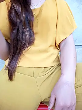 minachao121 online show from 04/14/26, 09:15