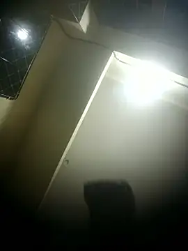 Snapshot of iztentacion chatting on 04/05/26, 09:34 iztentacion online show from 04/05/26, 09:34