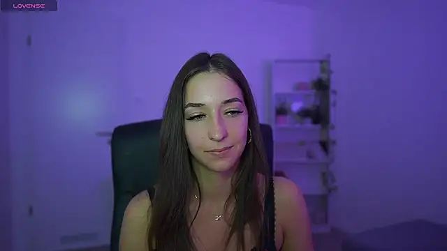 Crystalbrunette18 online show from 04/26/26, 05:54