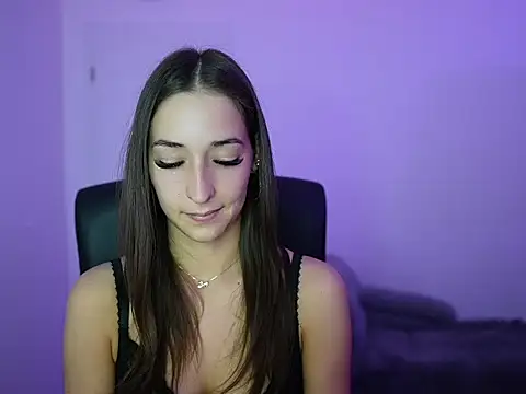 Crystalbrunette18 online show from 05/17/26, 01:07