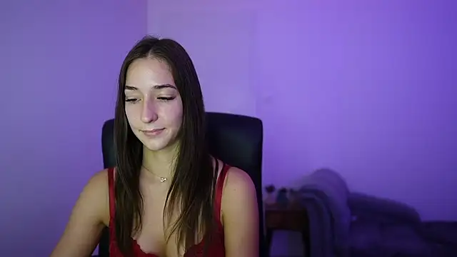 Crystalbrunette18 online show from 06/25/26, 01:15