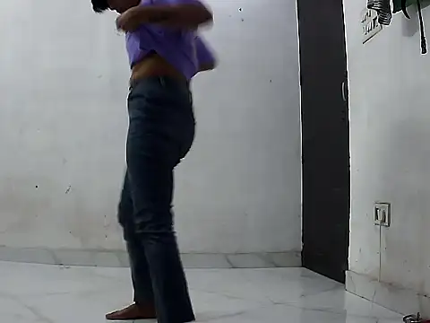 hotty-krtika online show from 04/16/26, 06:58