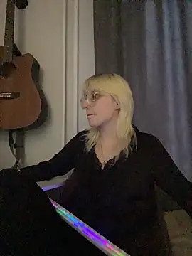 Picxel  online show from 04/07/26, 02:34