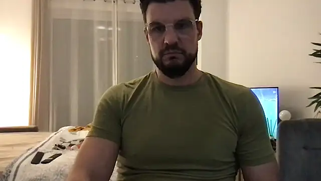 YoloNude online show from 04/10/26, 08:35