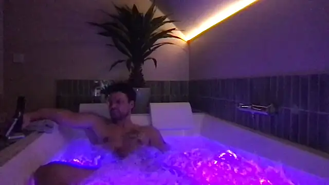 YoloNude online show from 04/12/26, 09:20