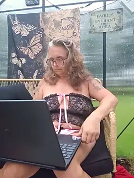 Blondejenn online show from 06/17/26, 11:12