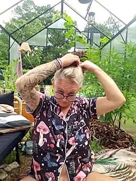 Blondejenn online show from 07/21/26, 12:51